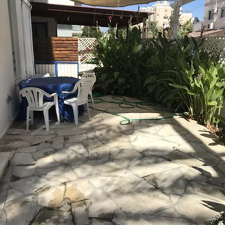 Ttinas Larnaca